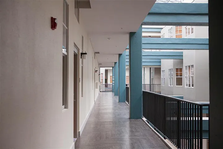 DH Holmes Apartments — Photo 11