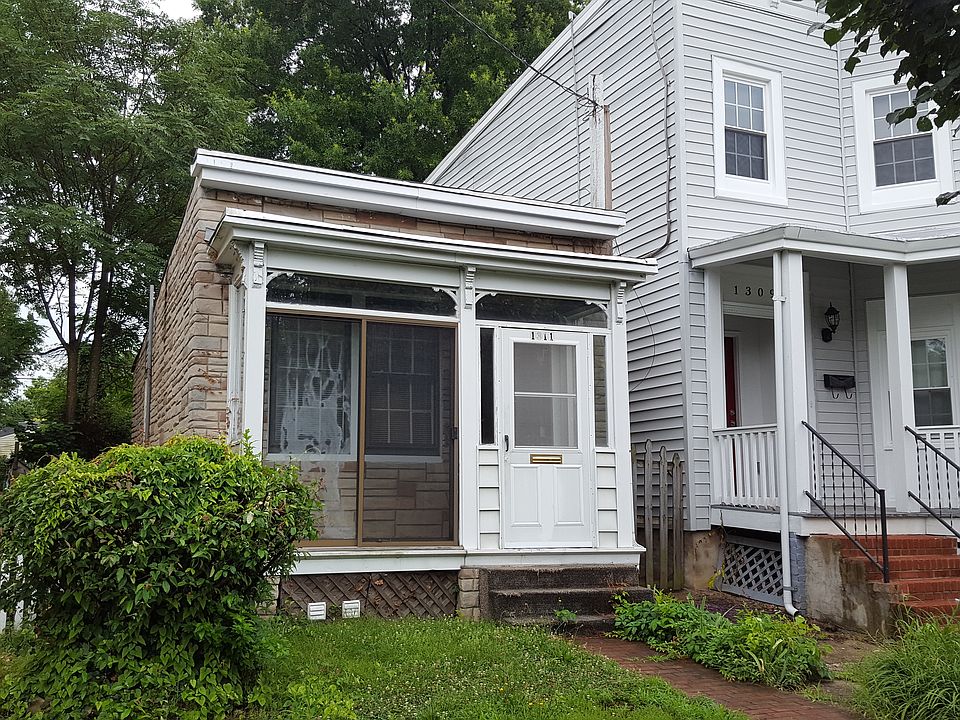 1st image of 1311 N 31st St