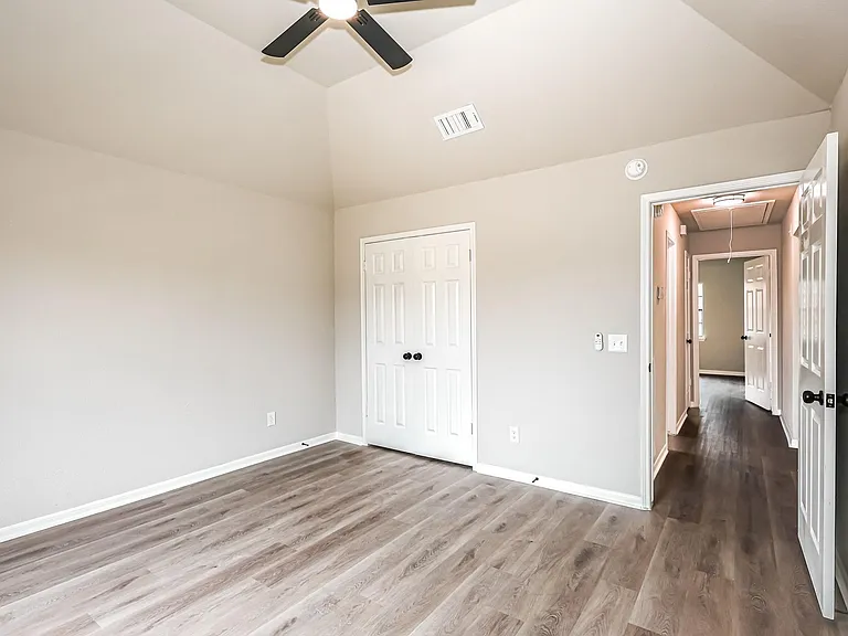 18703 Evergreen Falls Dr — Photo 26