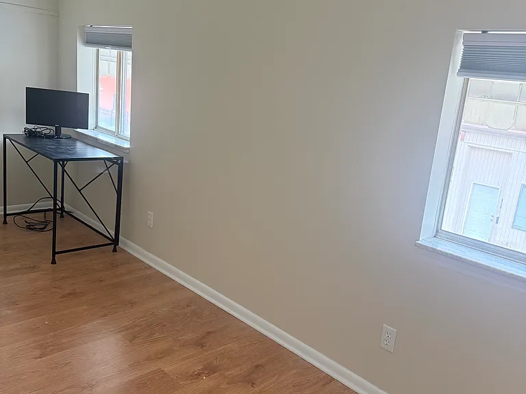 Bonus room. Office/gym/twin bed would fit for 3rd room.