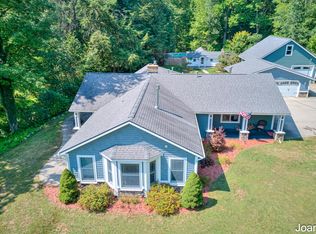 1813 N Buys Rd, Muskegon, MI 49445