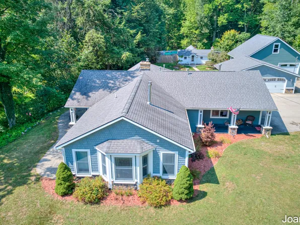 1813 N Buys Rd, Muskegon, MI 49445