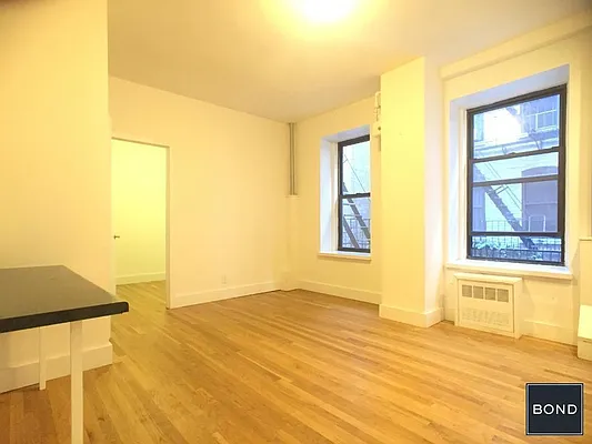 Rented by Bond New York | media 3