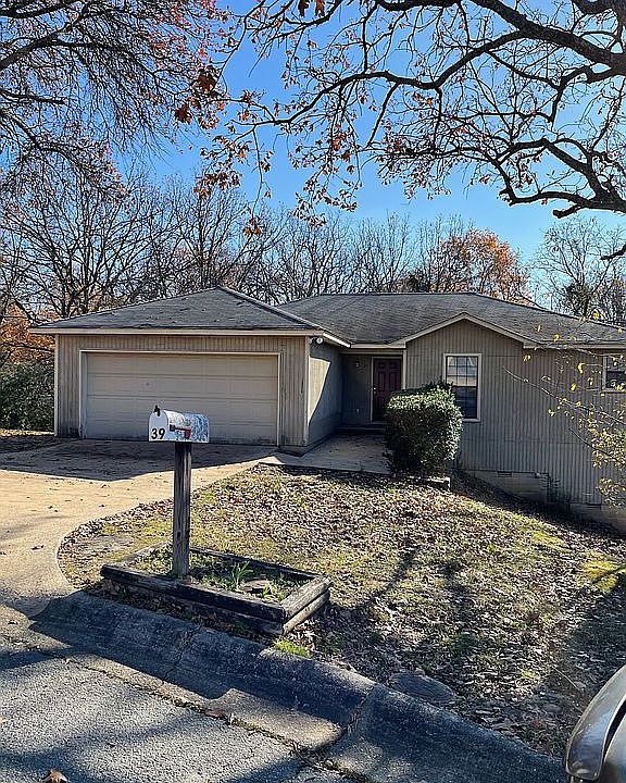 1st image of 39 Blackstone Cir