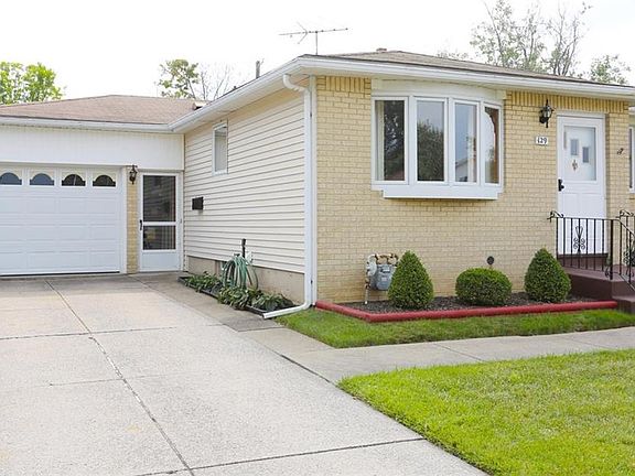 2nd image of 129 Goering Ave