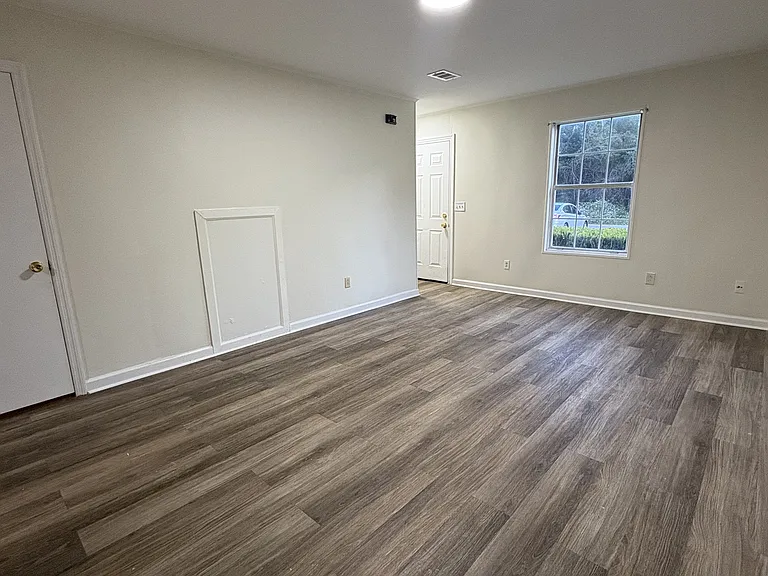 169 Fountain Dr #169 — Photo 3