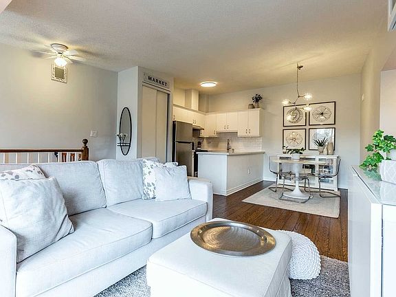2nd image of 4140 Foxwood Dr #407