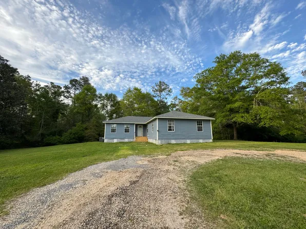 21 Freeman Rd, Laurel, MS 39443