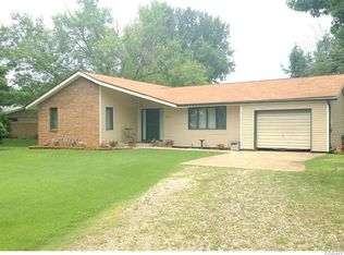 1865 Longview Ln, Rolla, MO 65401