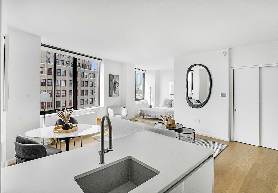 1st image of 1 Union Sq S APT 16E