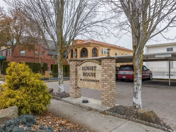 Sunset House Apartments, 1812 W Riverside Ave #8ee2ec9ab, Spokane, WA 99201