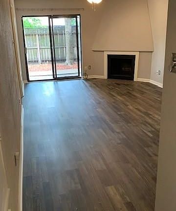 4th image of 10075 Westpark Dr APT 28