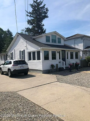 1717 River Rd Photo 1
