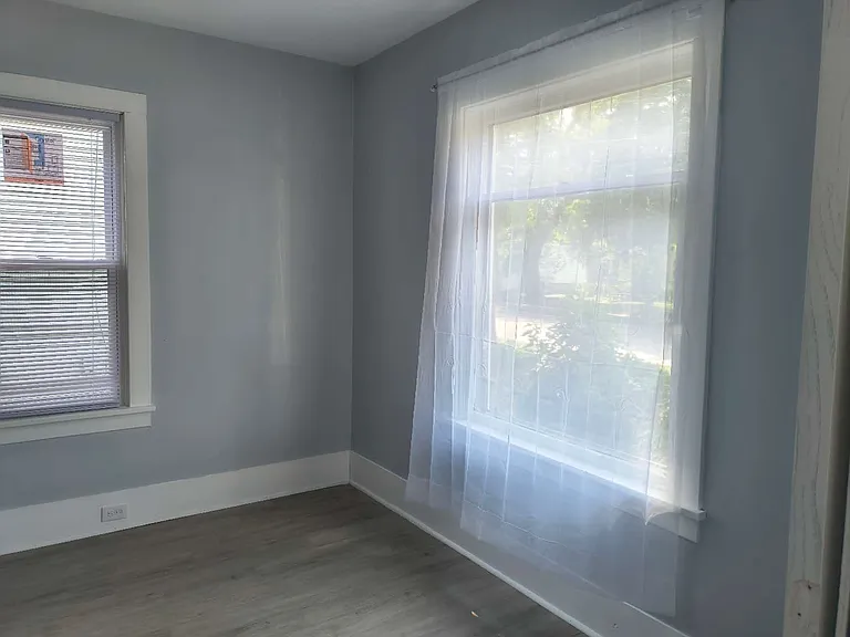 1535 Jefferson Ave — Photo 7