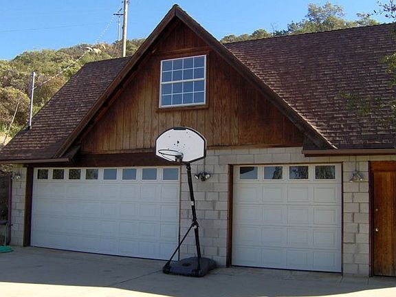 3 Car Garage