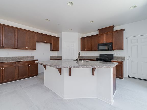 5th image of 6110 Rosewood Way
