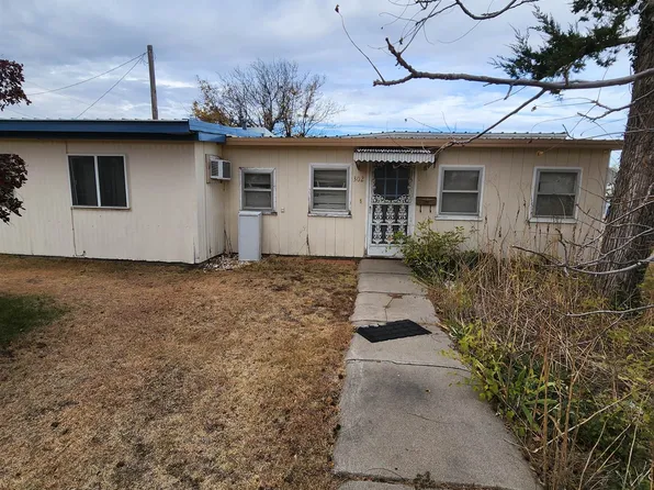 302 Gum Ave, Palco, KS 67657