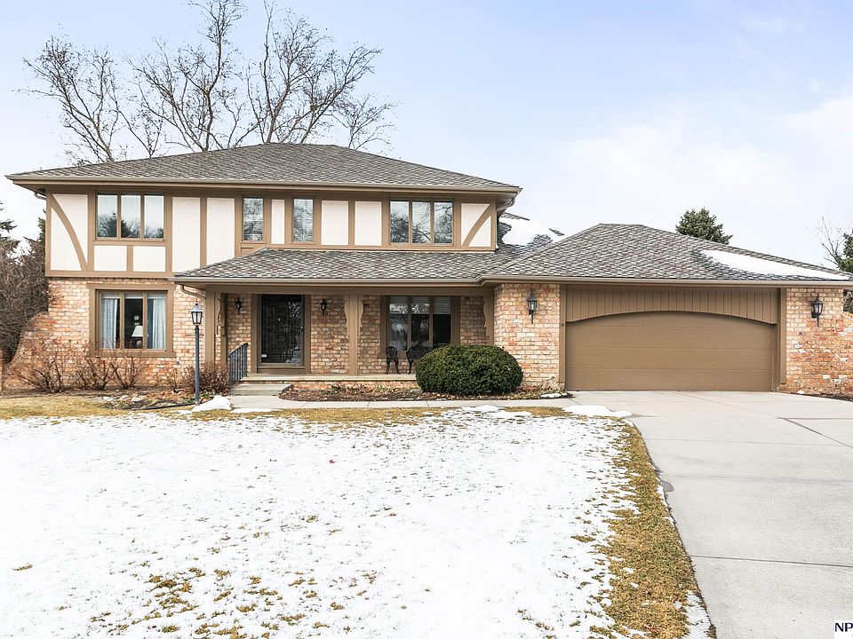 1st image of 9806 Bloomfield Dr