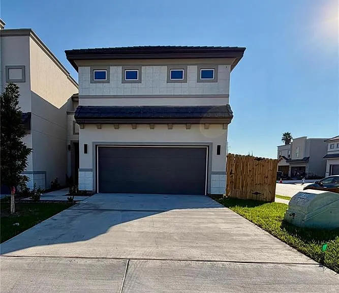 2202 Corales St — Photo 1