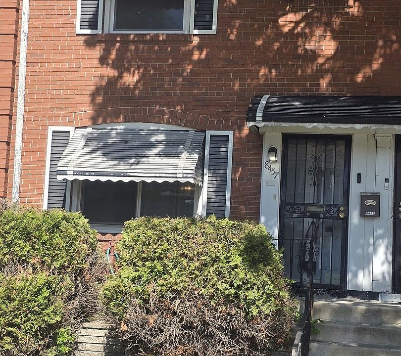 1st image of 8457 S Bennett Ave