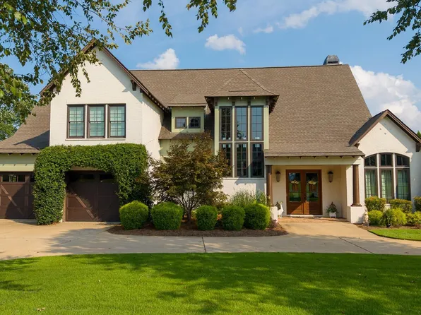 220 Viewpoint Cir, Pell City, AL 35128