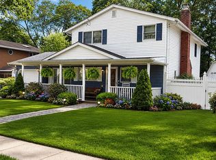 12 Sterling Dr, Lake Grove, NY 11755