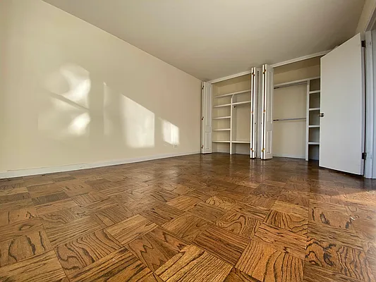 Rented by Bond New York | media 7