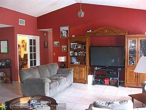 5th image of 11300 NW 45th St