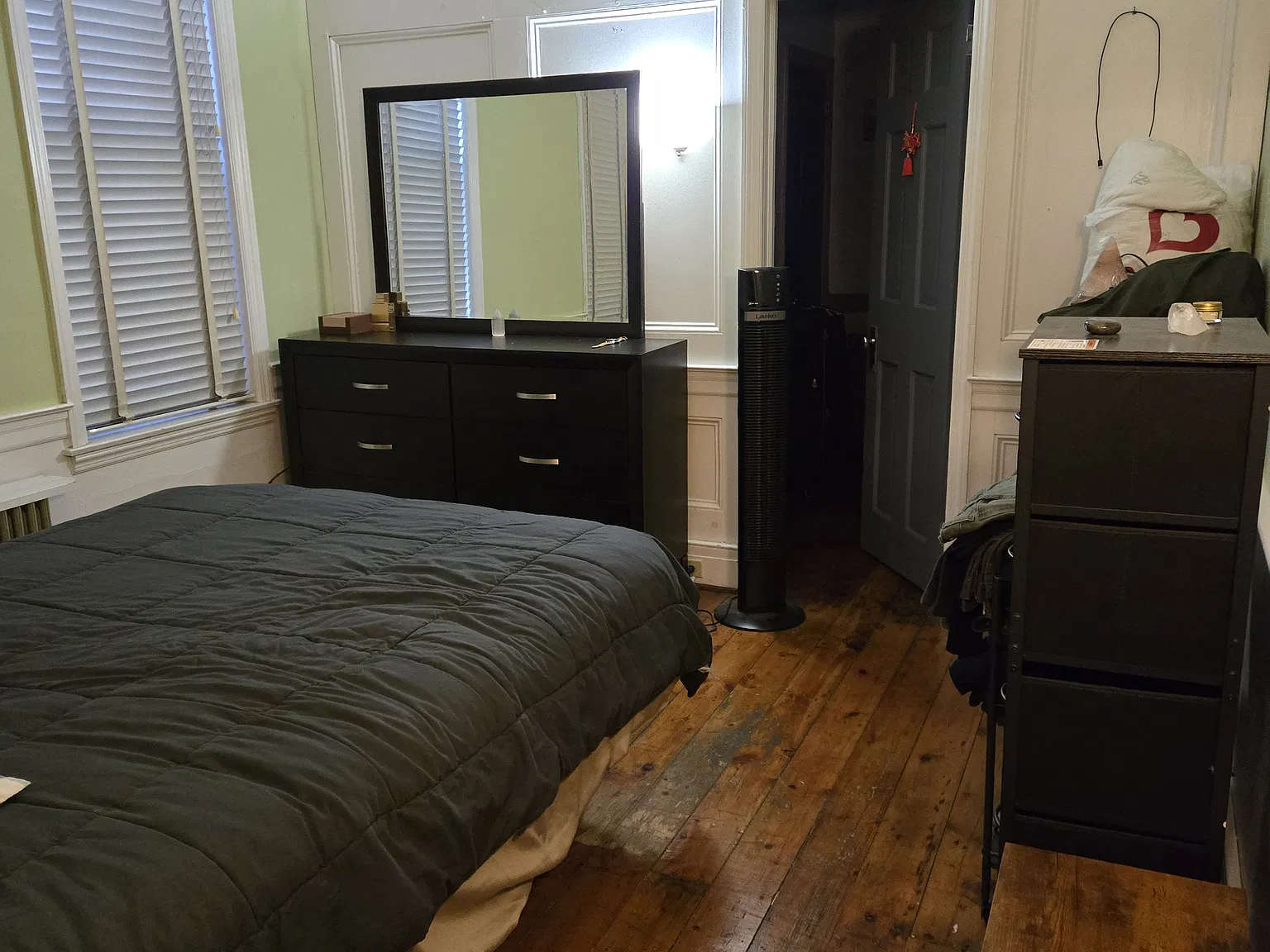 1 bed, 1.5 bath, 900 sqft, $1,260 — Photo 4
