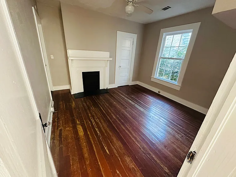 2122 Yancey Ave — Photo 10