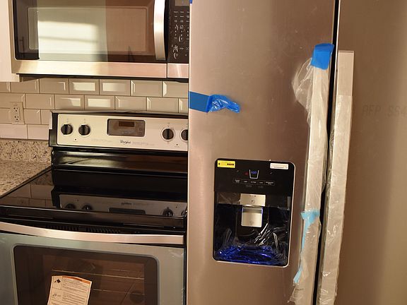 Kitchen - all new appliances