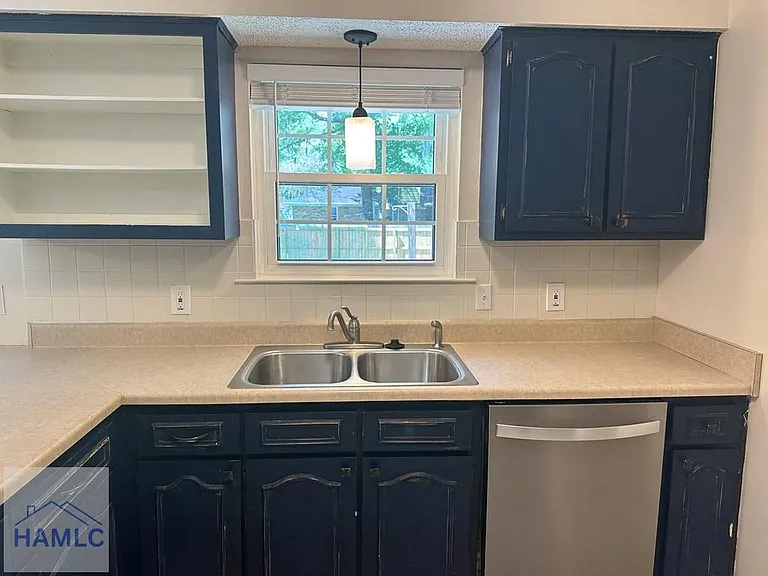 209 Brighton Woods Dr — Photo 13