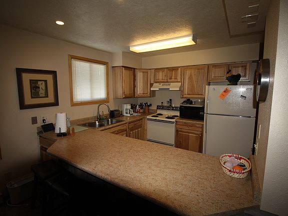 2nd image of 20 Hunter Hill Road #208