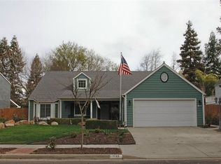 1155 N Chapel Hill Ave, Clovis, CA 93611