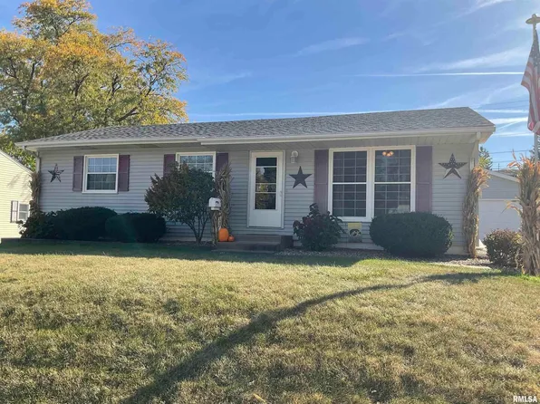 1317 W Garfield St, Davenport, IA 52804