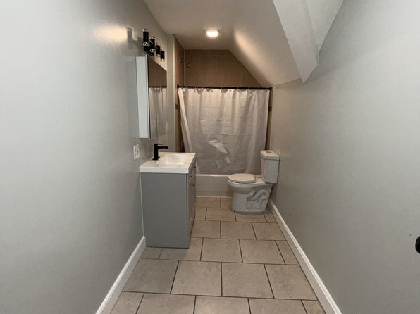 599 Elm St #3