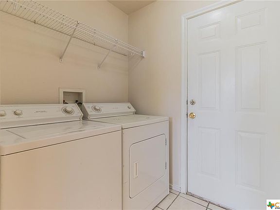 4th image of 107 Cedargrove St