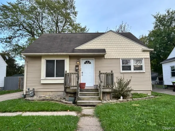 809 Jerome St, Monroe, MI 48161