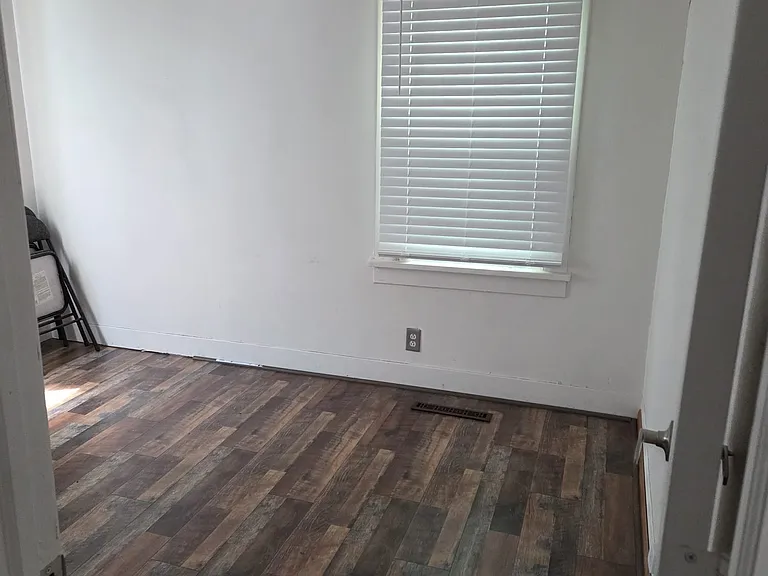 2241 Vaness Dr — Photo 9