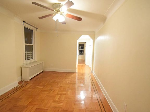 3rd image of 736 Sackett St #3
