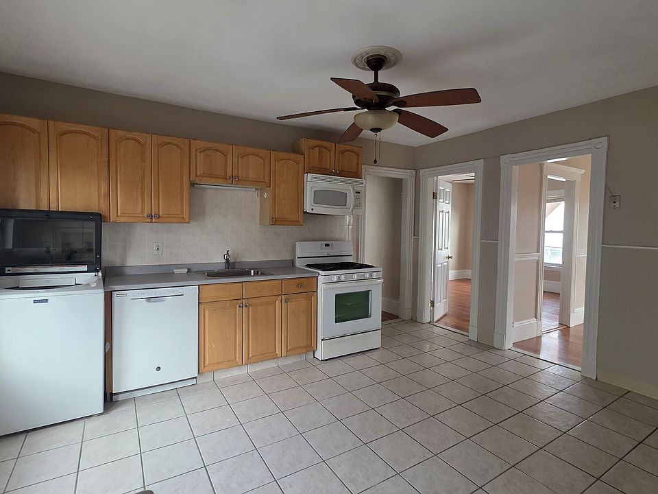 1st image of 590-592 Salem St #2