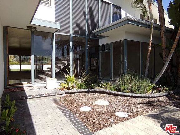 4th image of 6151 Wooster Ave