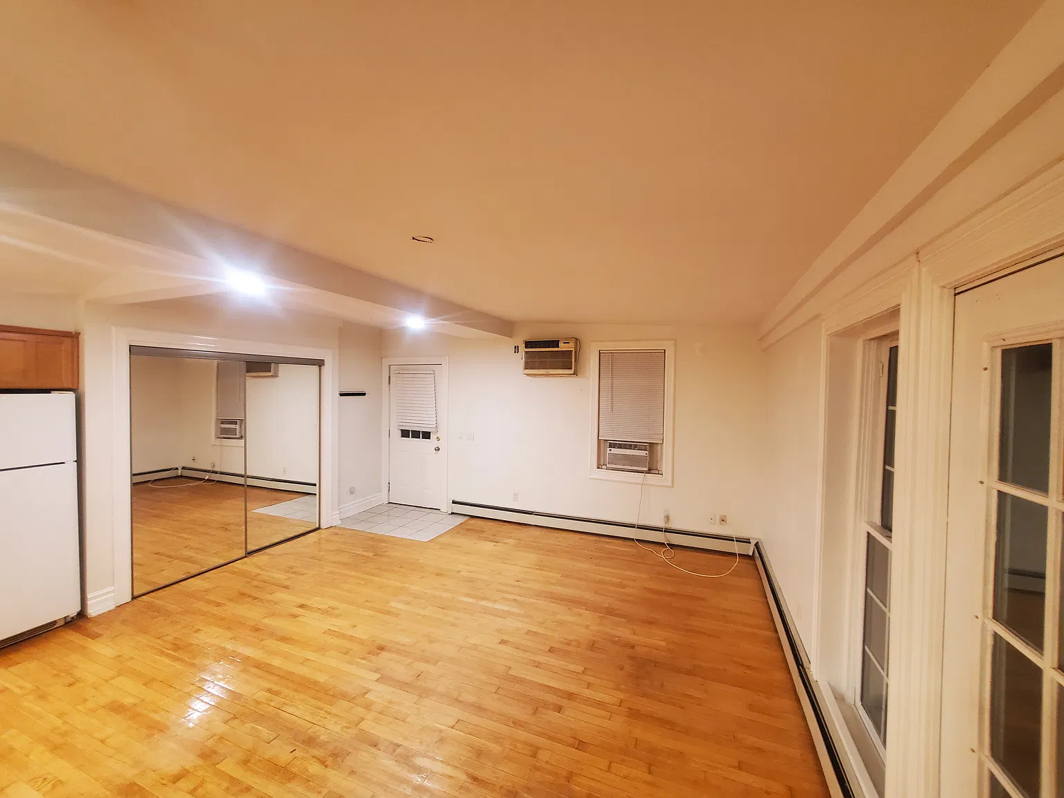 1 bed, 850 sqft, $895 — Photo 2