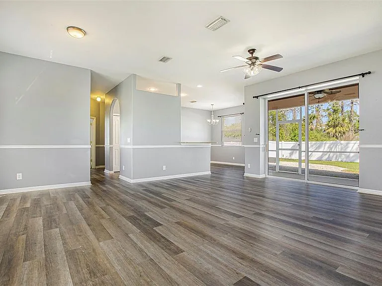 1858 Norvell Ave — Photo 34