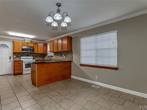 5th image of 1509 56th Ave E