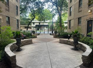 2907 N Sheridan Rd #429, Chicago, IL 60657