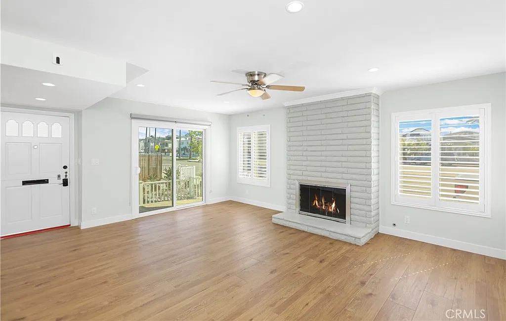 3 bed, 1400 sqft, $5,500 — Photo 4