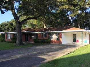 806 Roberta Dr, Sulphur, LA 70663