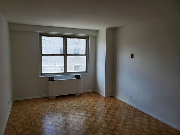 5th image of 155 W 68th St APT 1714