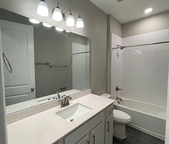 824 Blue Creek Dr — Photo 23